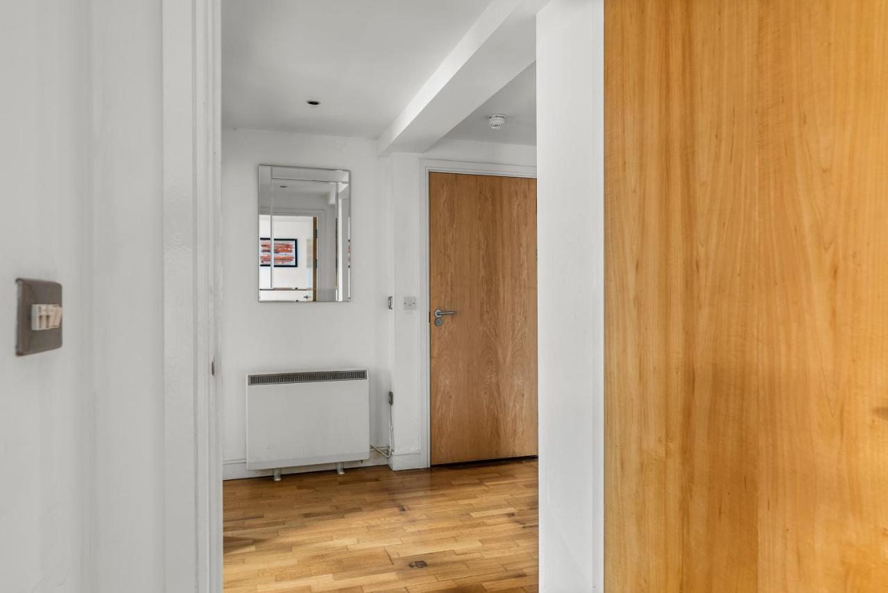 Enchanting Bristol Abode -Sleeps 6 With Balcony! Exterior photo